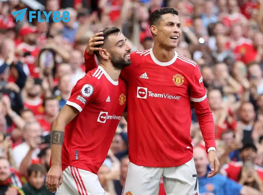 Bruno là cầu thủ Bồ Đào Nha ghi nhiều bàn thắng thứ 2 tại Ngoại hạng Anh, chỉ còn kém Ronaldo (Ảnh: X).